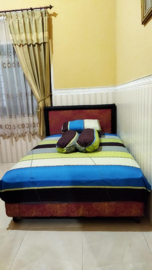 Bougenville Homestay Lembar  Extérieur photo