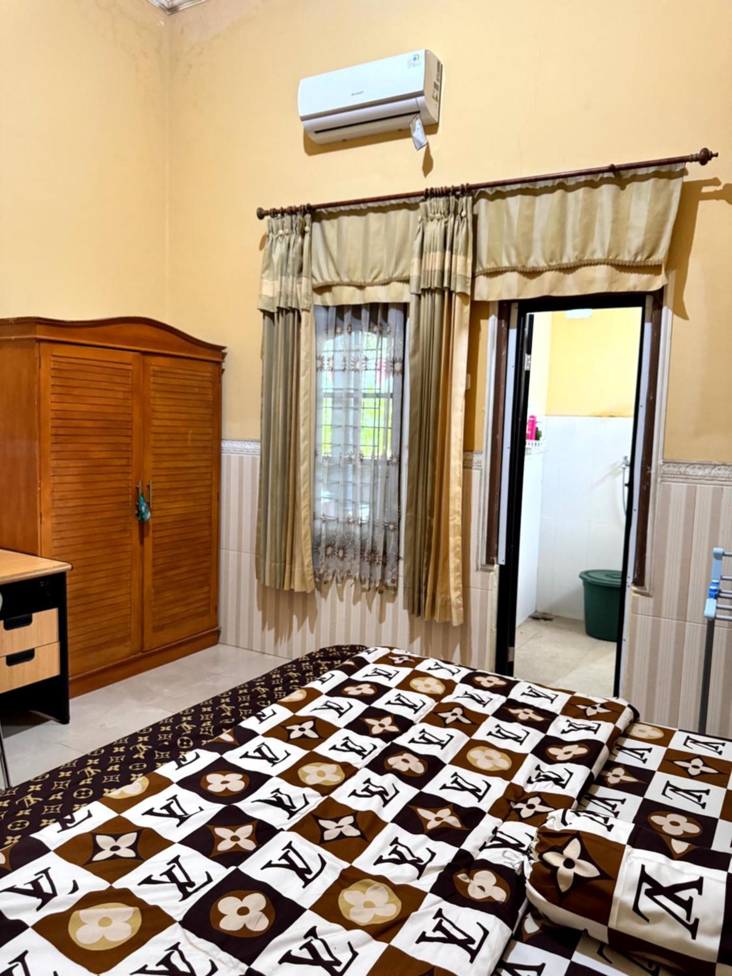 Bougenville Homestay Lembar  Extérieur photo